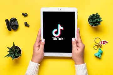 TikTok Video Specs and Size Guide 2023